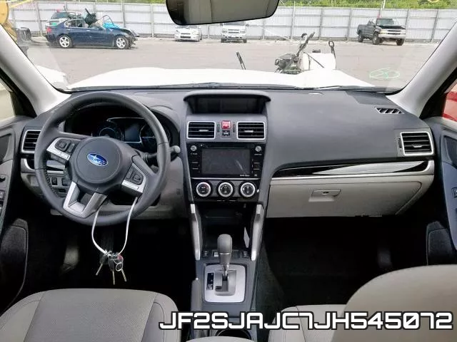 JF2SJAJC7JH545072 фото 10