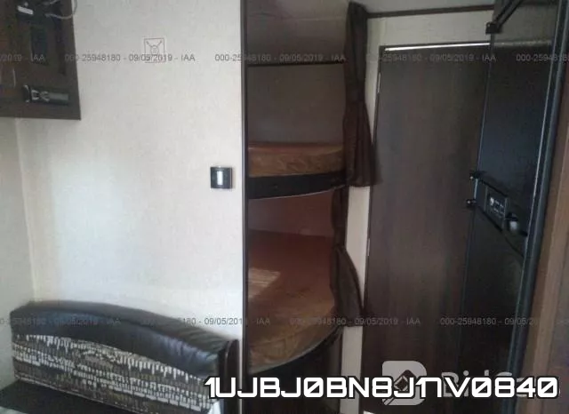 1UJBJ0BN8J17V0840 фото 2