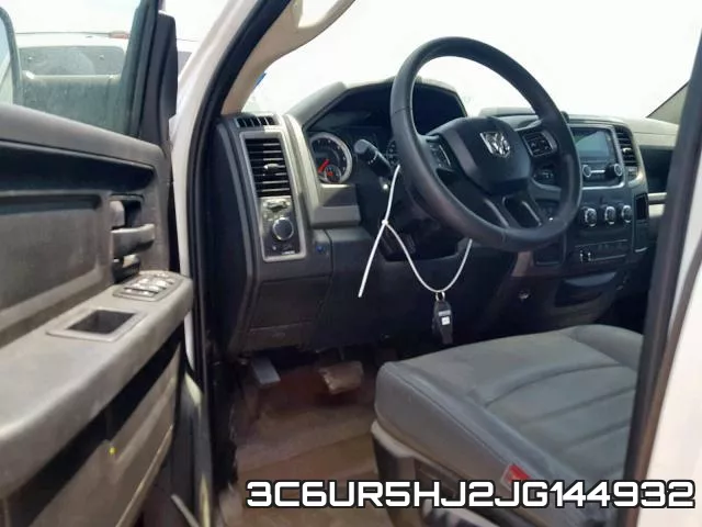 3C6UR5HJ2JG144932 фото 9