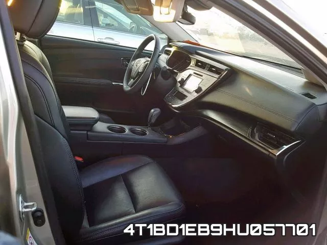 4T1BD1EB9HU057701 фото 6