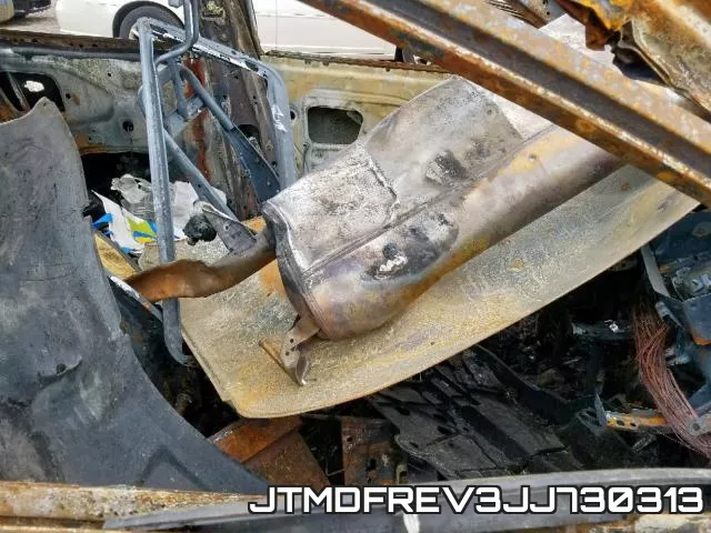 JTMDFREV3JJ730313 фото 6