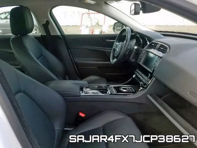 SAJAR4FX7JCP38627 фото 6