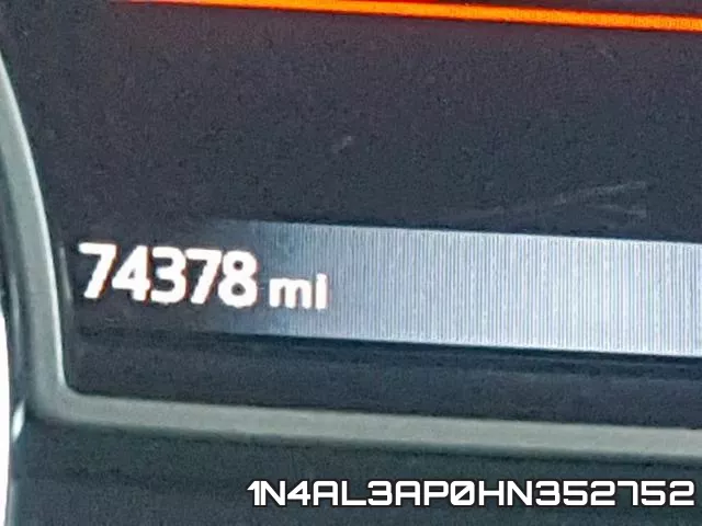 1N4AL3AP0HN352752 фото 9