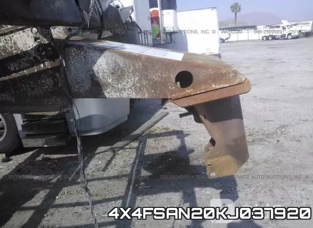 4X4FSAN20KJ037920 фото 2
