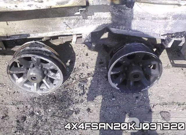 4X4FSAN20KJ037920 фото 8
