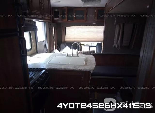 4YDT24526HX411573 фото 5