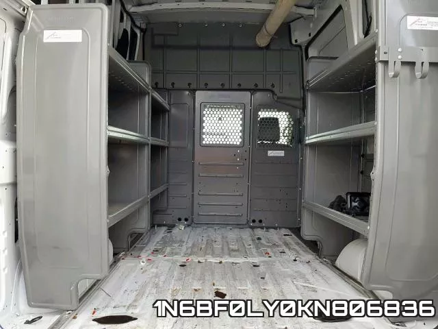 1N6BF0LY0KN806836 фото 7