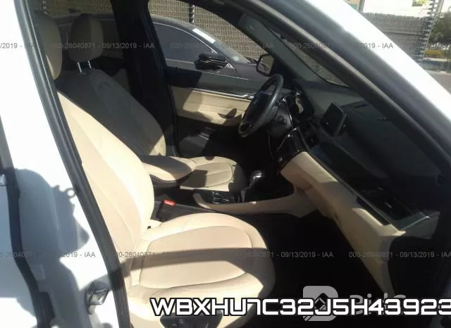 WBXHU7C32J5H43923 фото 6