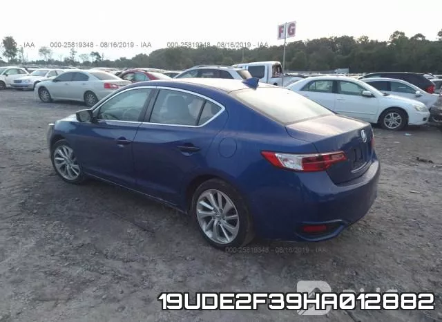 19UDE2F39HA012882 фото 4