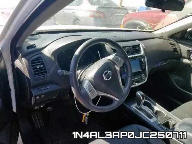 1N4AL3AP0JC250711 фото 10