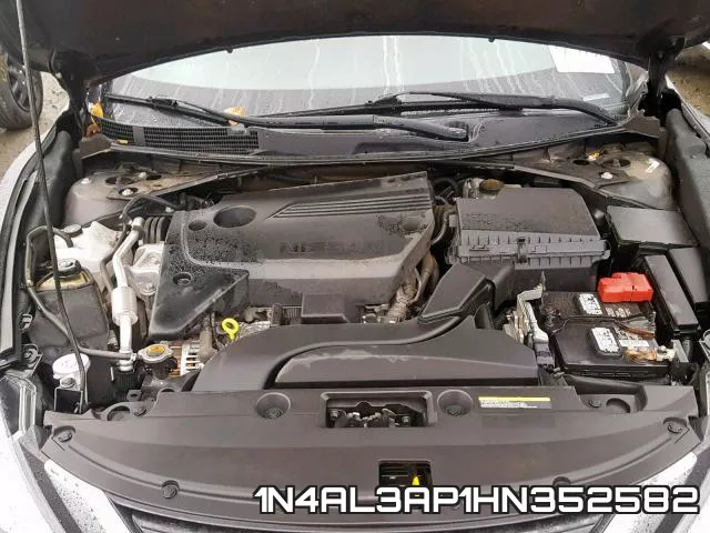 1N4AL3AP1HN352582 фото 8