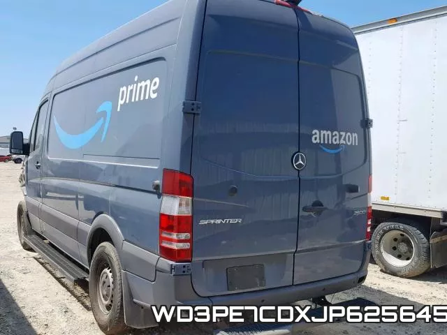 WD3PE7CDXJP625645 фото 4