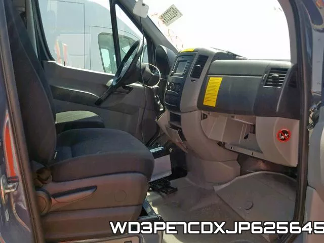 WD3PE7CDXJP625645 фото 6