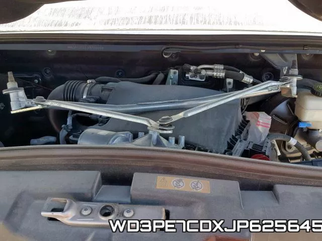 WD3PE7CDXJP625645 фото 8