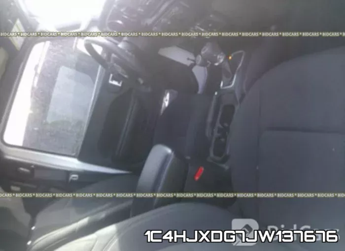 1C4HJXDG7JW137676 фото 6