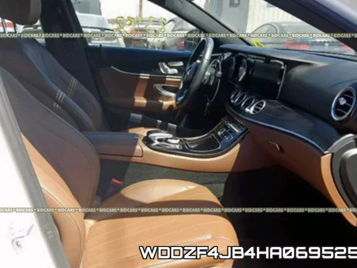 WDDZF4JB4HA069525 фото 6