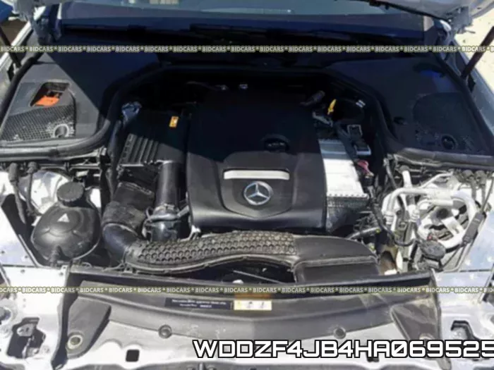 WDDZF4JB4HA069525 фото 8