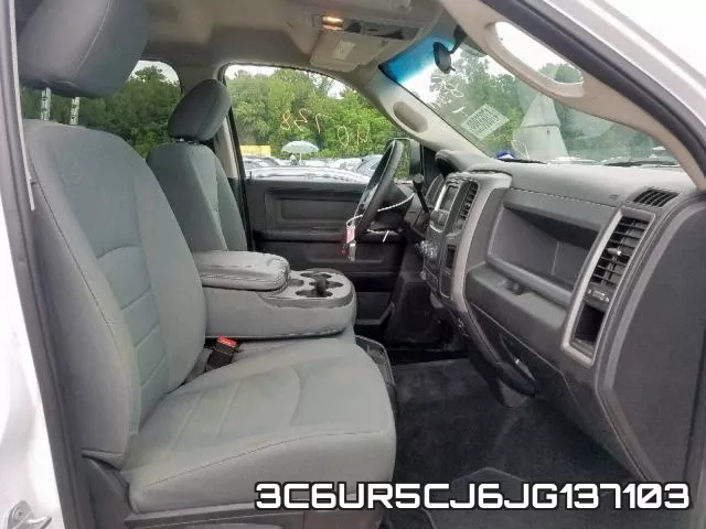 3C6UR5CJ6JG137103 фото 6