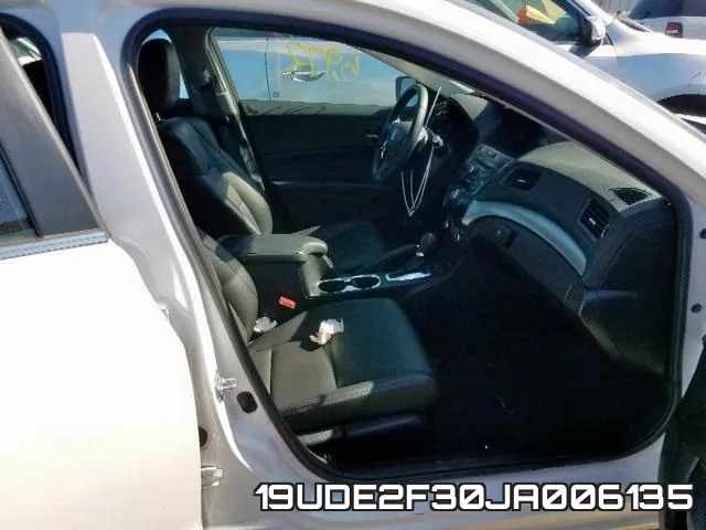 19UDE2F30JA006135 фото 6