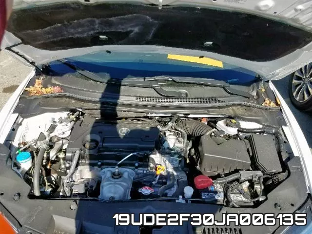 19UDE2F30JA006135 фото 8
