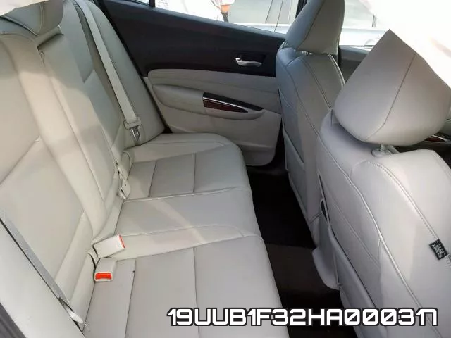 19UUB1F32HA000317 фото 7