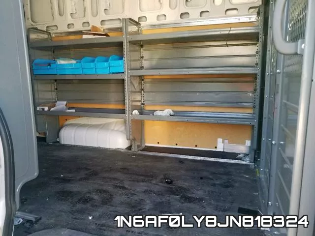 1N6AF0LY8JN818324 фото 7
