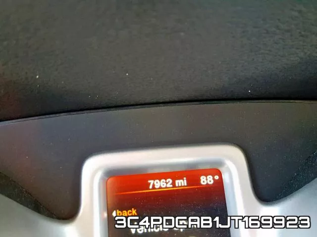 3C4PDCAB1JT169923 фото 9
