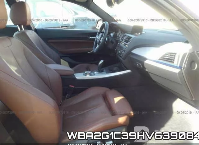 WBA2G1C39HV639084 фото 8