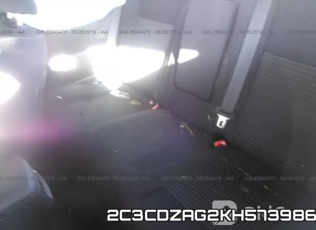2C3CDZAG2KH573986 фото 9