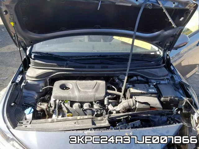 3KPC24A37JE007866 фото 8