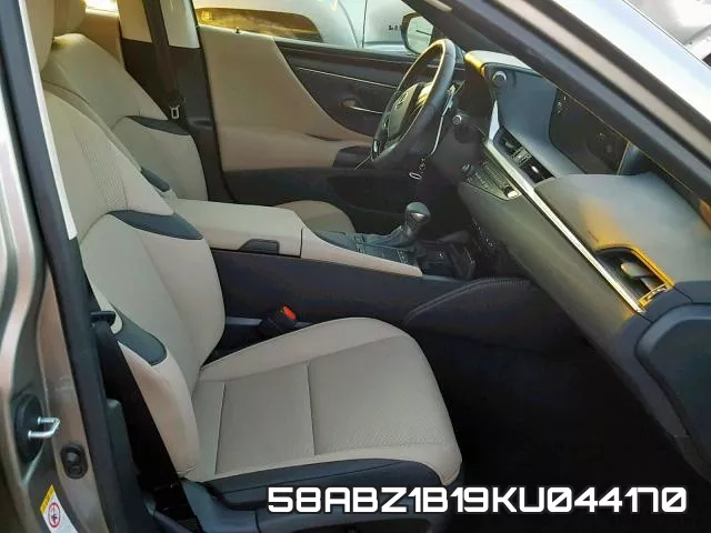 58ABZ1B19KU044170 фото 6