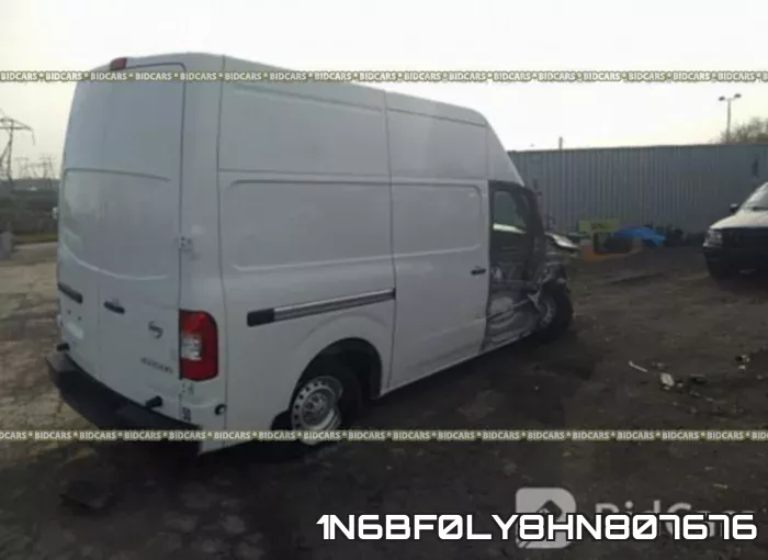 1N6BF0LY8HN807676 фото 5