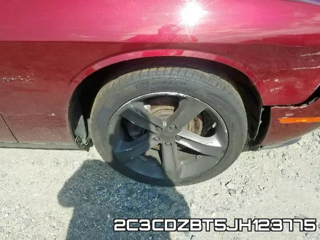 2C3CDZBT5JH123775 фото 10