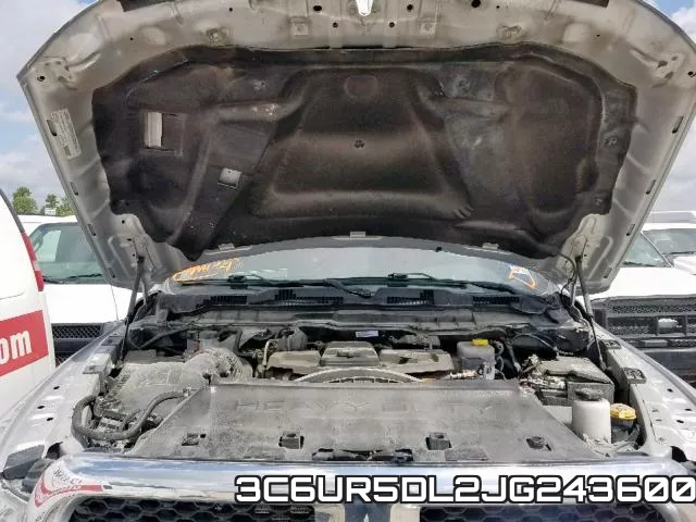 3C6UR5DL2JG243600 фото 8