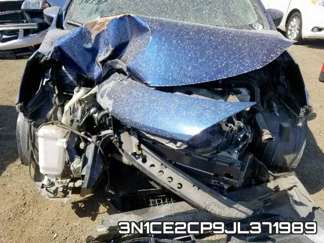3N1CE2CP9JL371989 фото 8