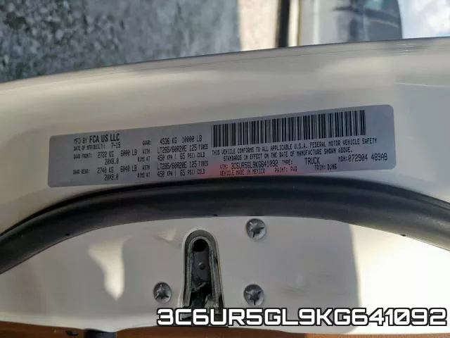 3C6UR5GL9KG641092 фото 2