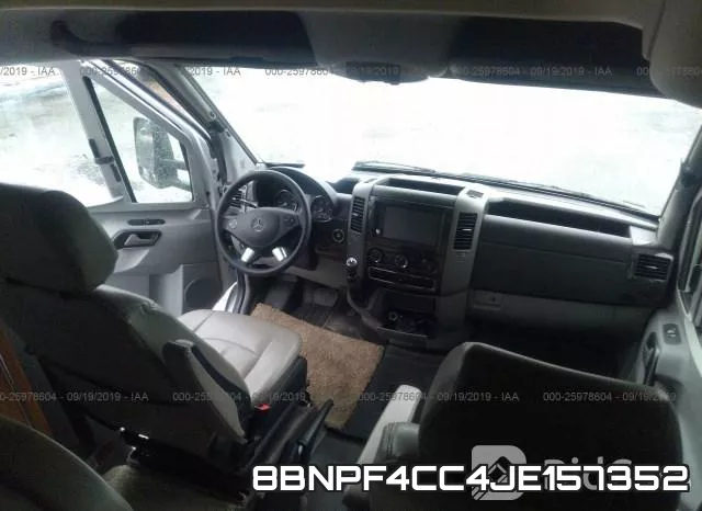 8BNPF4CC4JE157352 фото 6