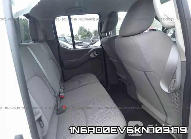 1N6AD0EV6KN703179 фото 9