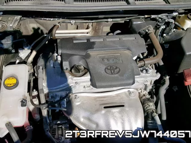 2T3RFREV5JW744057 фото 8