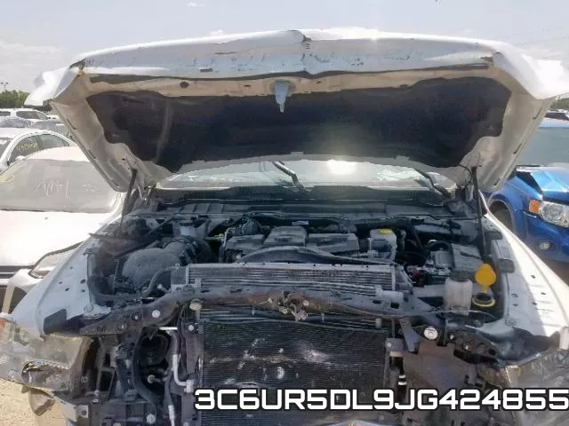 3C6UR5DL9JG424855 фото 8