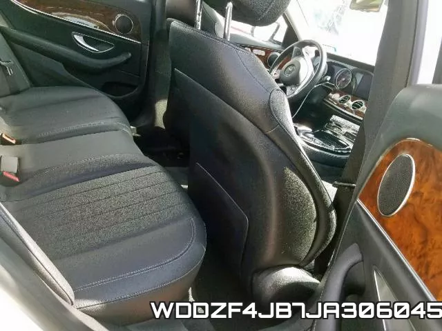 WDDZF4JB7JA306045 фото 7