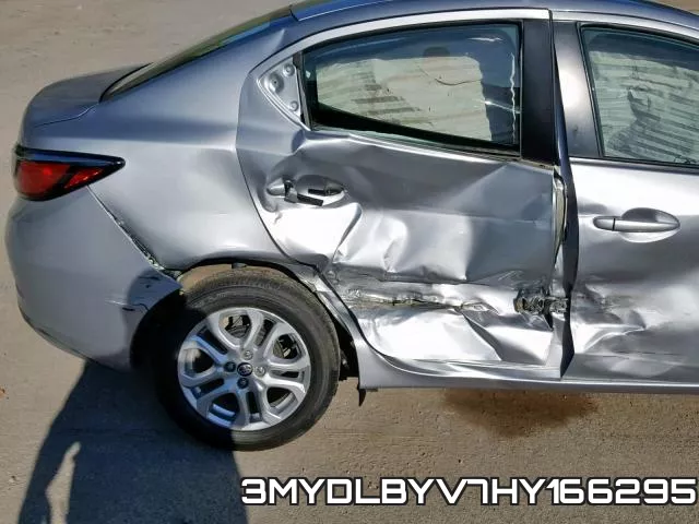 3MYDLBYV7HY166295 фото 10