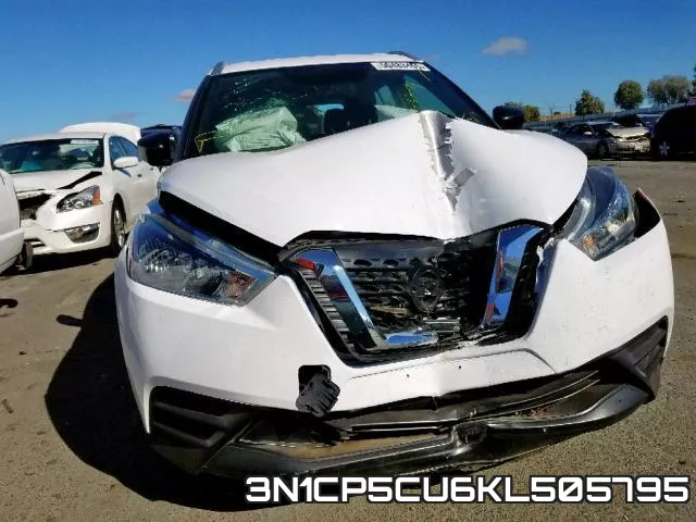 3N1CP5CU6KL505795 фото 10