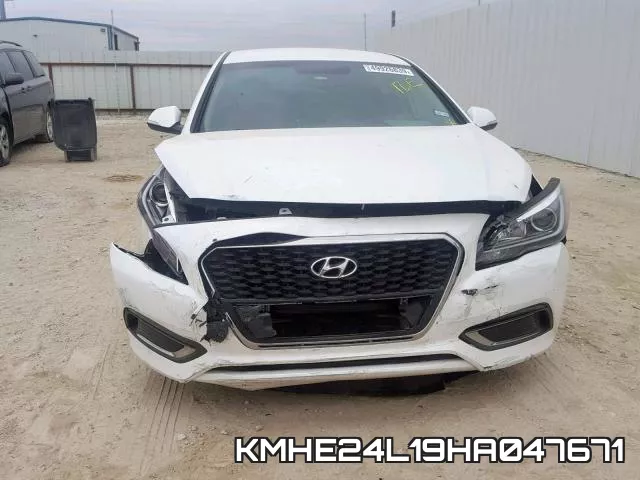 KMHE24L19HA047671 фото 10