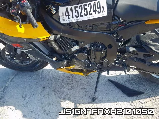 JS1GN7FAXH2101050 фото 9