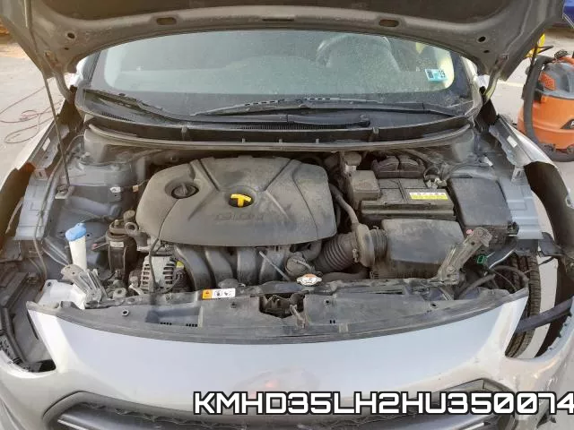 KMHD35LH2HU350074 фото 8