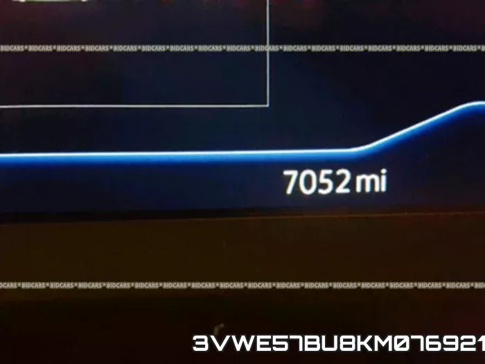 3VWE57BU8KM076921 фото 9