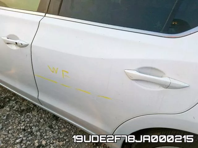 19UDE2F78JA000215 фото 10