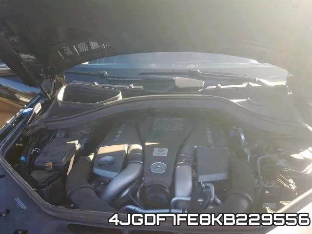 4JGDF7FE8KB229556 фото 8
