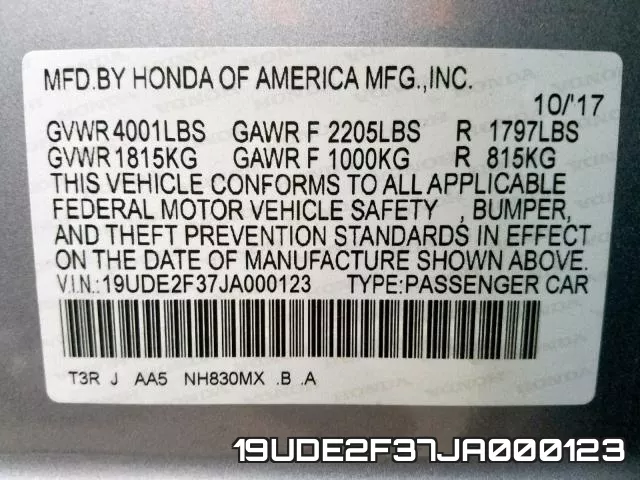 19UDE2F37JA000123 фото 2